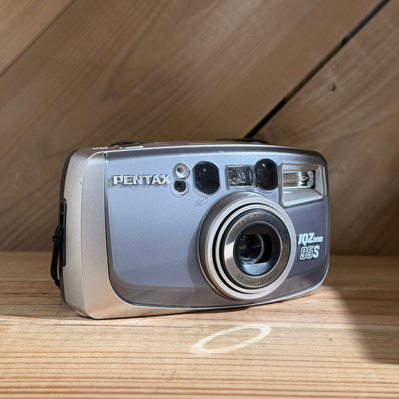Pentax IQZoom 95S 35mm Point & Shoot Film Camera (3998218)