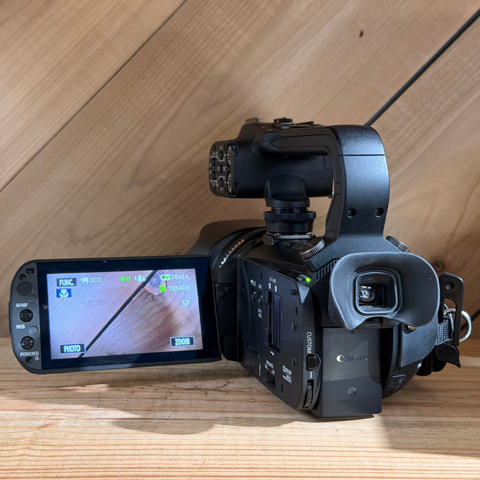 Canon XA10 Professional HD Camcorder w/ Canon Zoom Lens (452490301310)