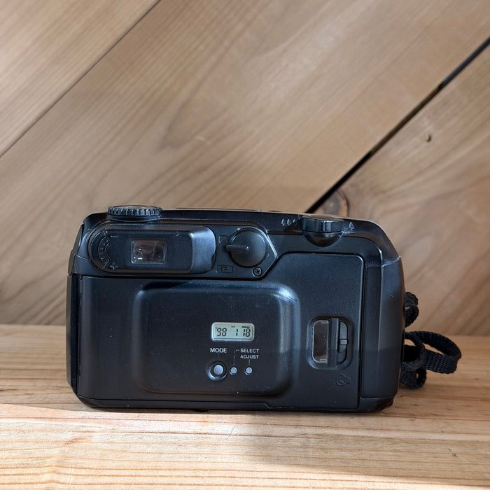 Pentax IQZoom 160 35mm Point & Shoot Film Camera (4350462)