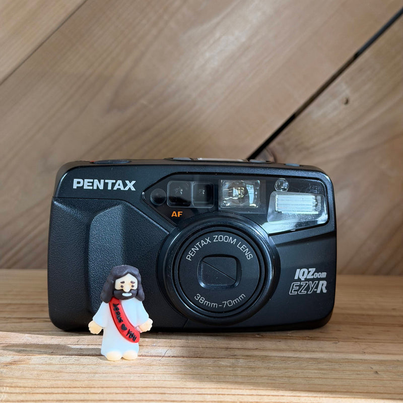 Pentax IQZoom EZY-R 35mm Point & Shoot Film Camera (1638819)