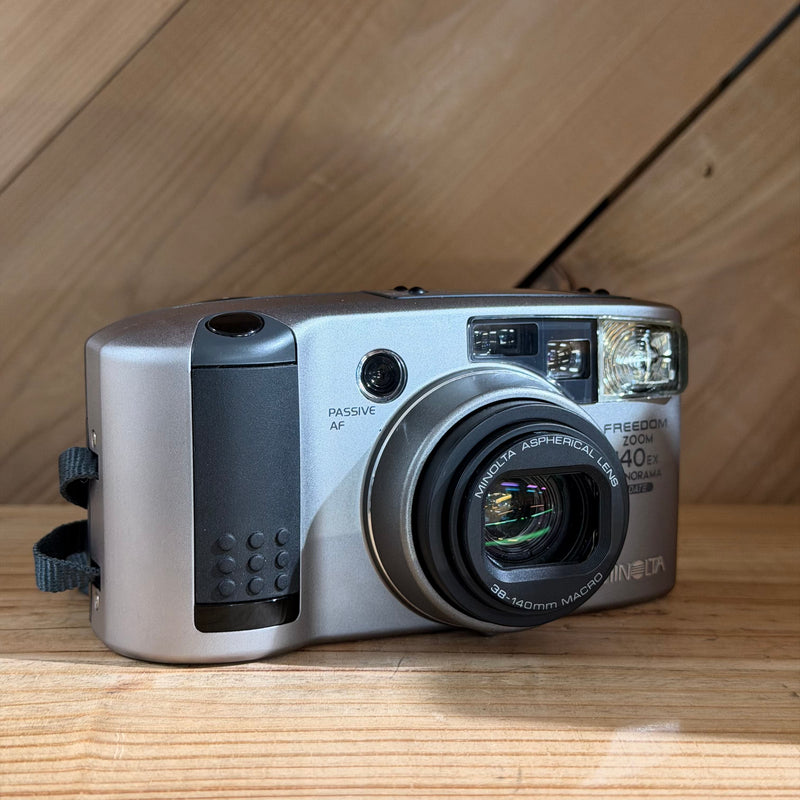 Minolta Freedom Zoom 140EX Panorama Date 35mm Point & Shoot Film Camera (58607558)