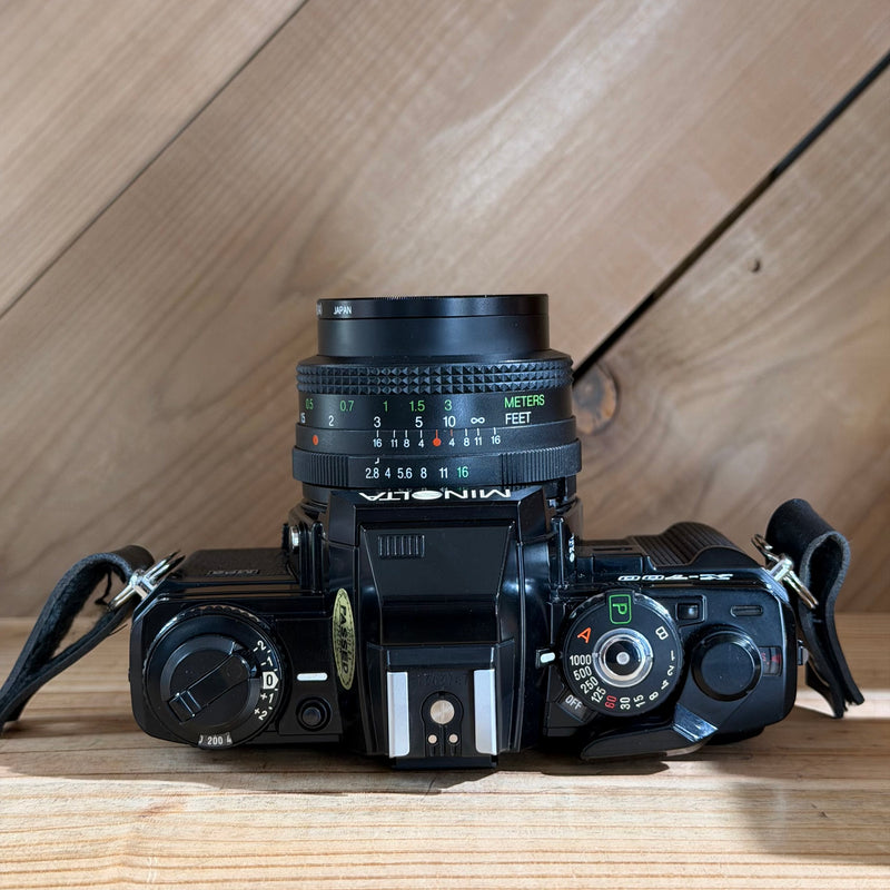 Minolta X-700 35mm SLR Film Camera w/ Vivitar Wide Angle MC 28mm f/2.8 Lens (1343747)