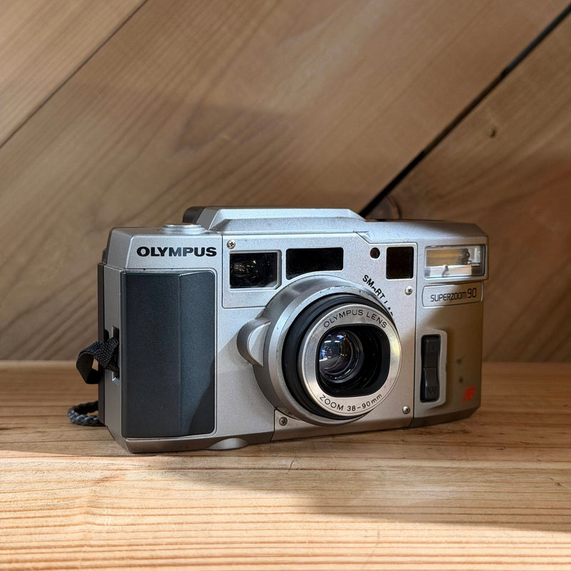 Olympus SuperZoom 90 35mm Point & Shoot Film Camera (42022398)