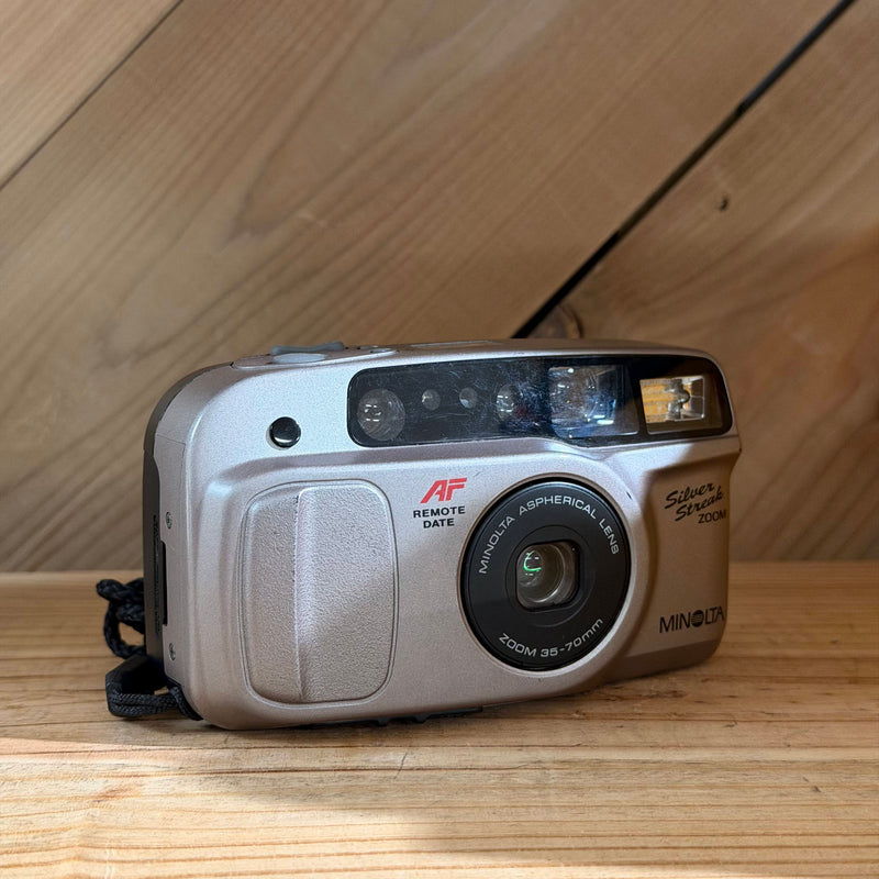 Minolta Silver Streak Zoom AF Zoom Date 35mm Point & Shoot Film Camera (31019657)