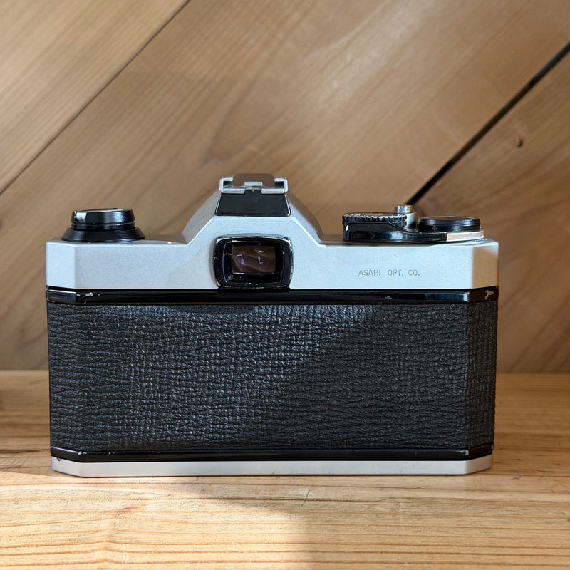 Pentax K1000 35mm SLR Film Camera w/ SMC Pentax-M 50mm f/2 Lens (7484265)