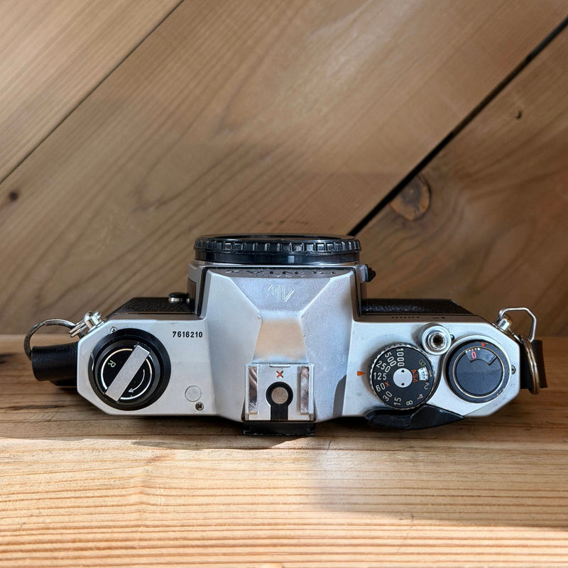 Pentax K1000 35mm SLR Film Camera Body Only (7616210)