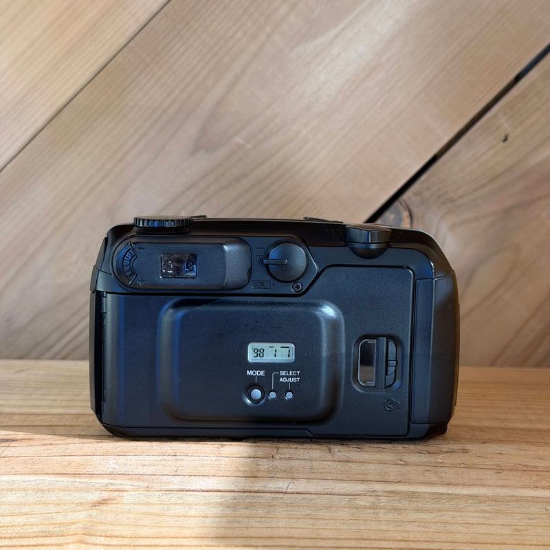 Pentax IQZoom 200 35mm Point & Shoot Film Camera (4932435)