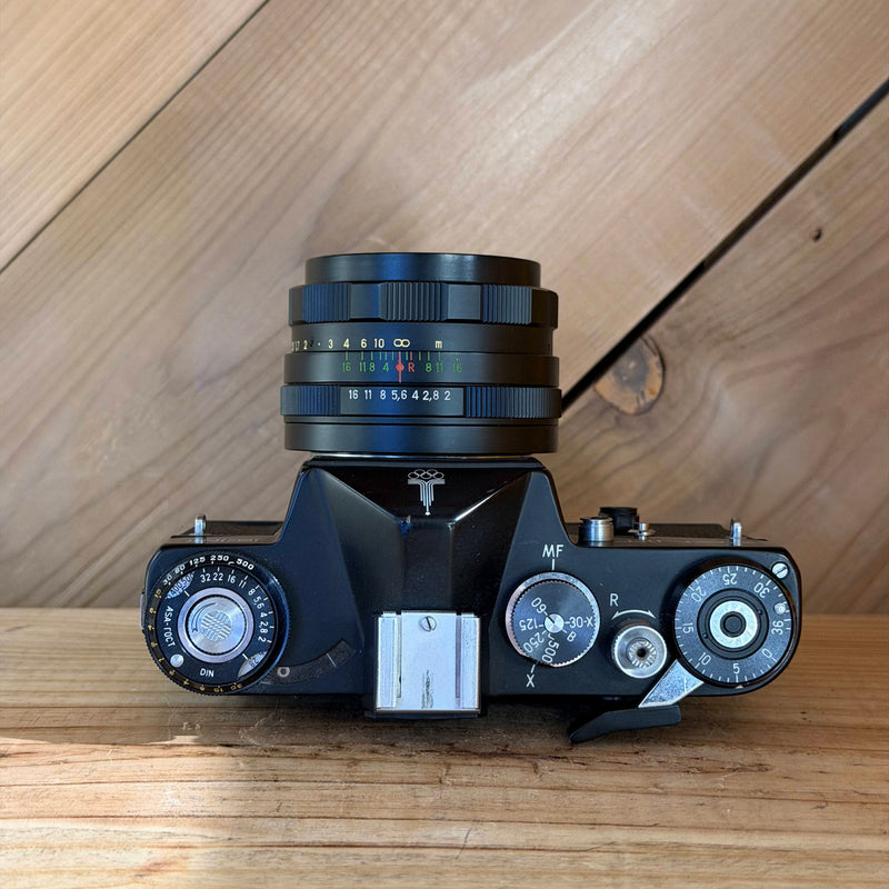 Zenit EM 35mm SLR Film Camera w/ Helios-44M 58mm f/2 Lens (N 79083023)