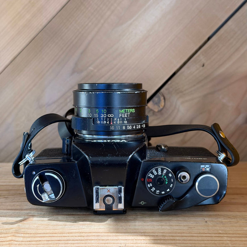 Vivitar 220/SL 35mm SLR Film Camera w/ Vivitar 50mm f/1.8 Lens (98301064)
