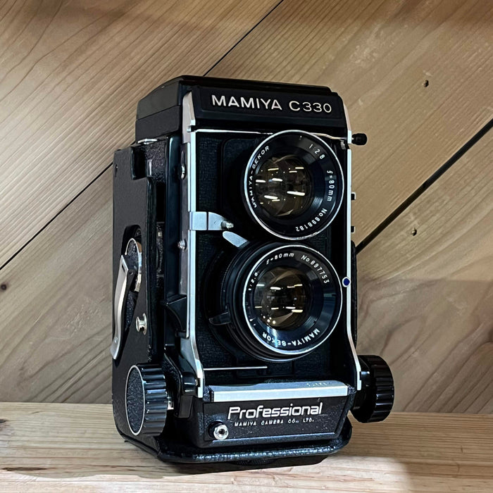 Mamiya C330 with Mamiya-Sekor 80mm f/2.8 Lens Blue Dot US (8561)