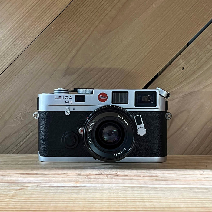 Leica M6 TTL with Voigtlander 28mm f/2 Lens (6342)