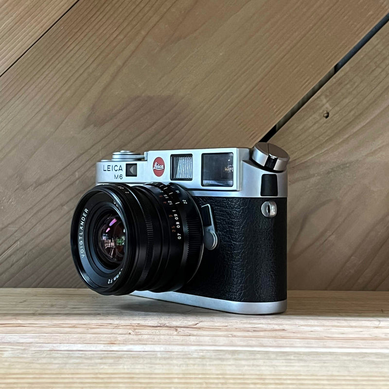 Leica M6 TTL with Voigtlander 28mm f/2 Lens (6342)