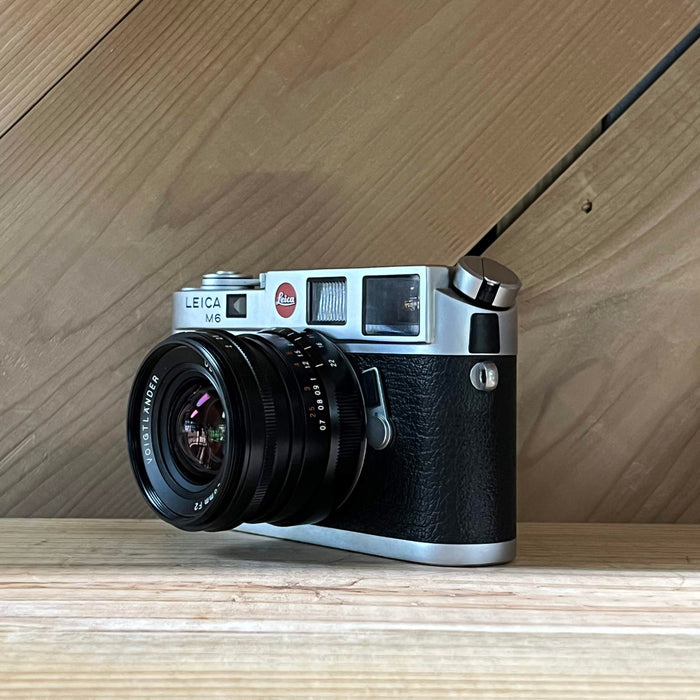 Leica M6 TTL with Voigtlander 28mm f/2 Lens (6342)