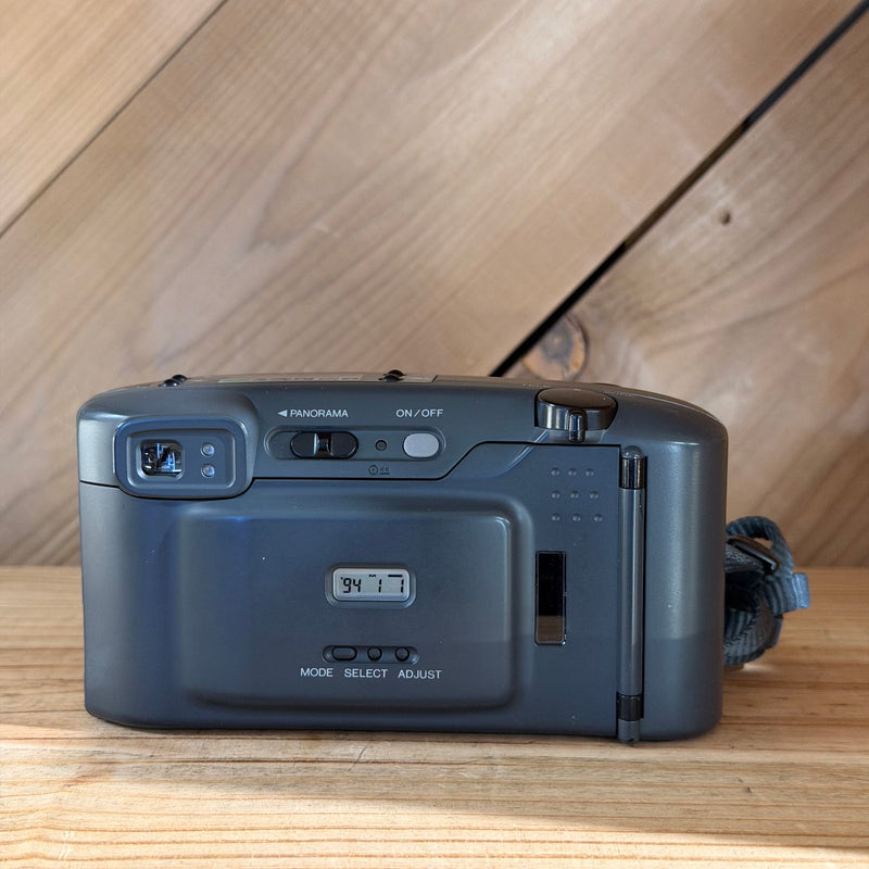 Minolta Freedom Zoom 140EX Panorama Date 35mm Point & Shoot Film Camera (62904250)