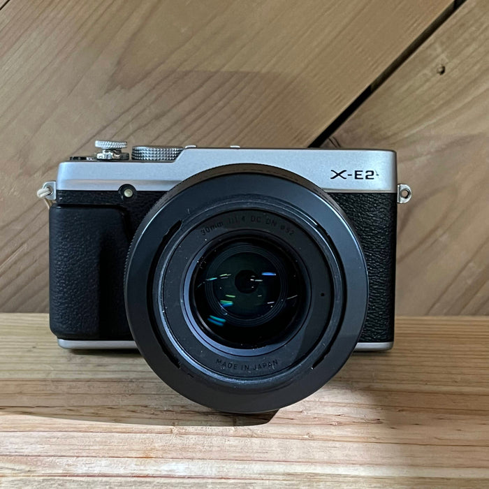 Fujifilm X-E2 Mirrorless Digital Camera (Silver Body) with Sigma 30mm f1.4 DC DN Lens (34A03710)