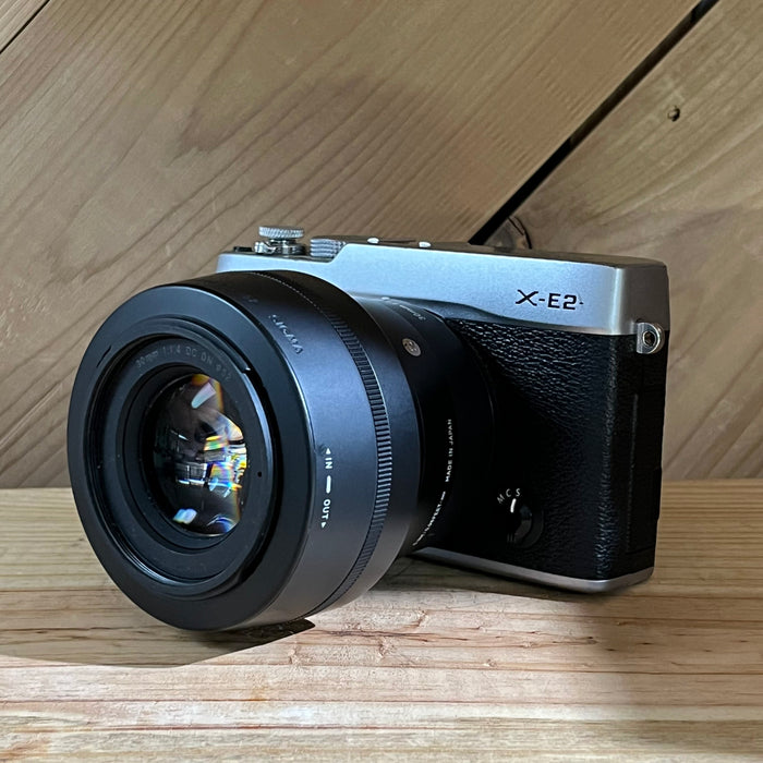 Fujifilm X-E2 Mirrorless Digital Camera (Silver Body) with Sigma 30mm f1.4 DC DN Lens (34A03710)