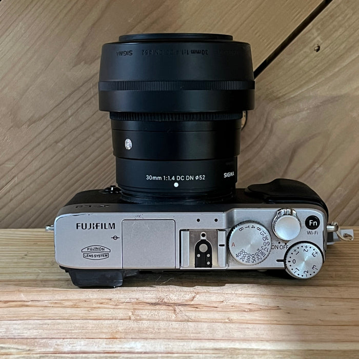 Fujifilm X-E2 Mirrorless Digital Camera (Silver Body) with Sigma 30mm f1.4 DC DN Lens (34A03710)