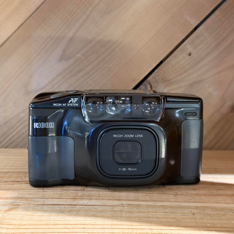 Ricoh Shotmaster Zoom Date 35mm Point & Shoot Film Camera (55 450575)