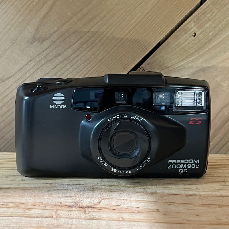Minolta Freedom Zoom 90c QD ES 35mm Point & Shoot Camera (5510)