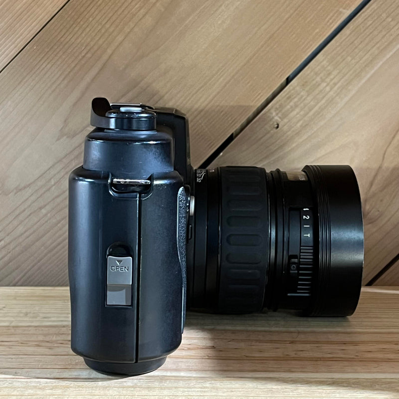 Fuji GW690 III Medium Format Rangefinder with EBC Fujinon 90mm f/3.5 (8110090)