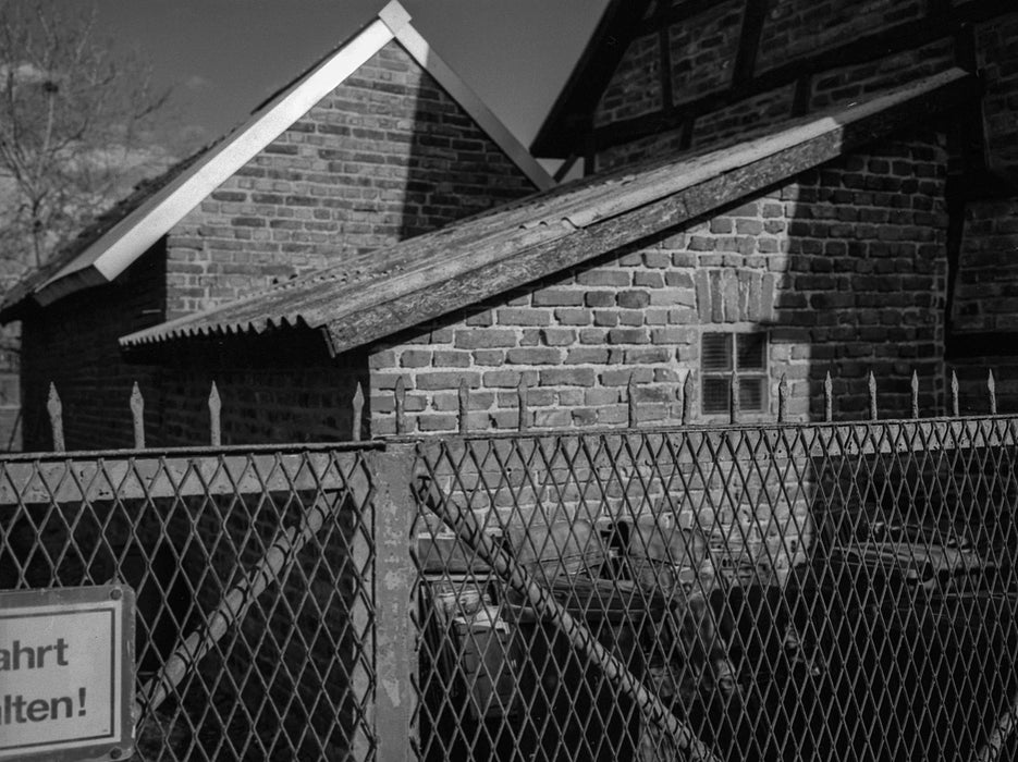 LUCKY SHD400 BLACK AND WHITE FILM-120