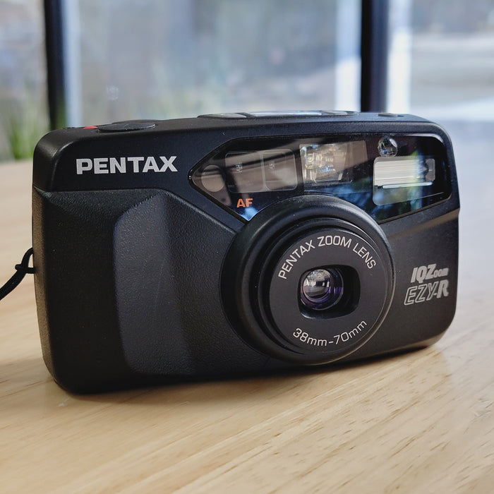 Pentax IQZoom EZY-R - 35mm Point & Shoot Camera