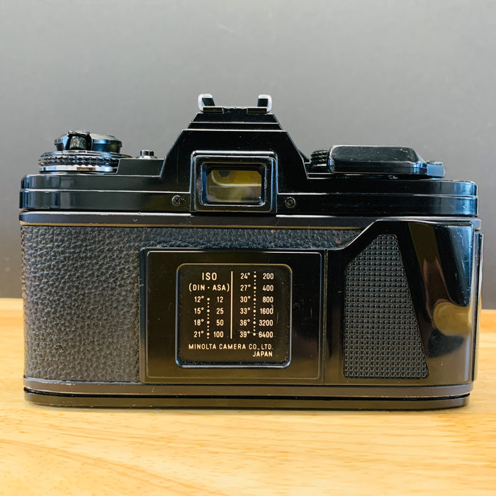 Minolta X-700 MPS Black SLR 35mm Film Camera with Sigma 35-70mm f2.8 MC Lens {52}