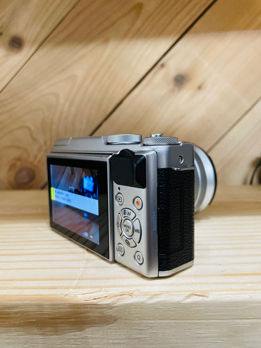 Fujifilm X-A10 Digital Camera