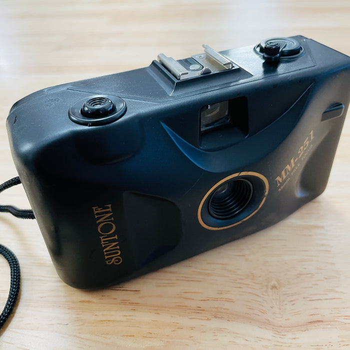Suntone MM-251 Reusable 35mm Film Camera