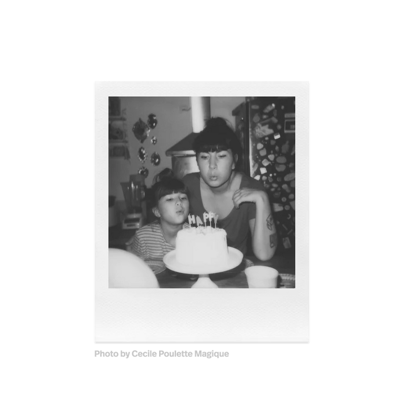 Polaroid B&W 600 Instant Film - 8 Black & White Photos