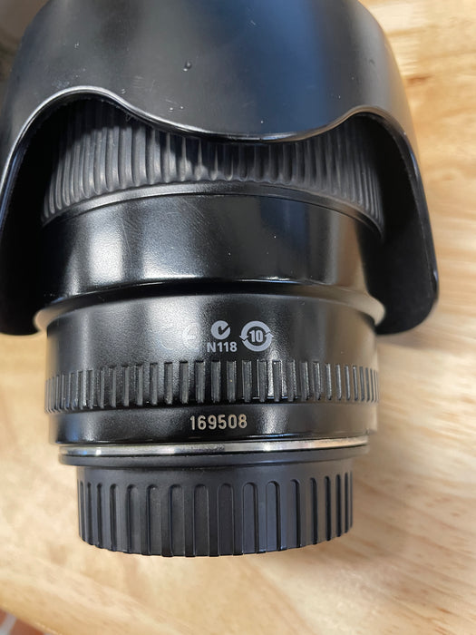 Canon 35mm f/1.4 L USM EF-Mount Lens {72}
