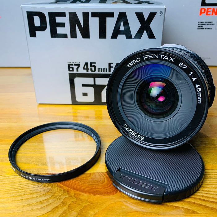 Pentax SMC 67 - 45mm f/4  Lens with Soft Case - Mint -8608270